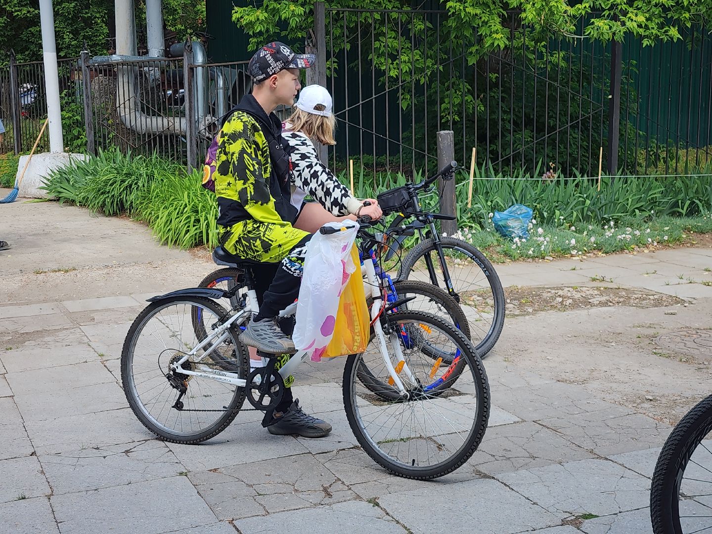 серпухов, подмосковье, эковелозаезд, экология, уборка мусора,