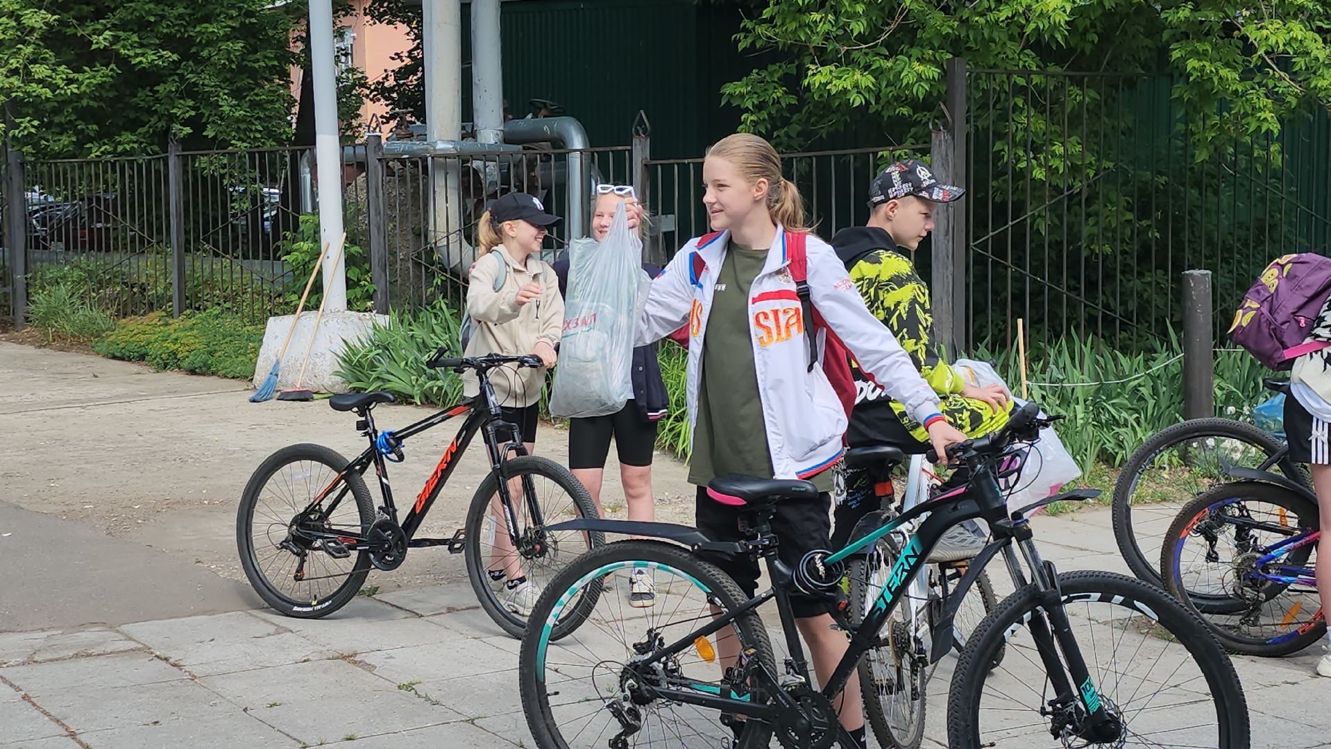 серпухов, подмосковье, эковелозаезд, экология, уборка мусора,