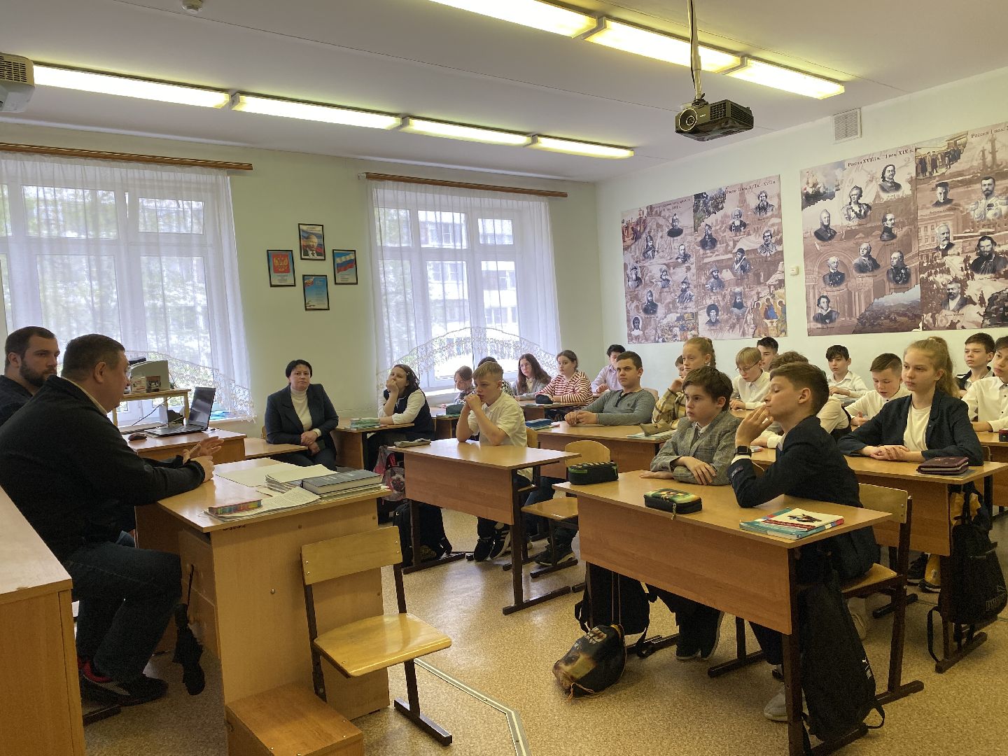 Чехов, школа, военнослужащий, урок мужества, День победы