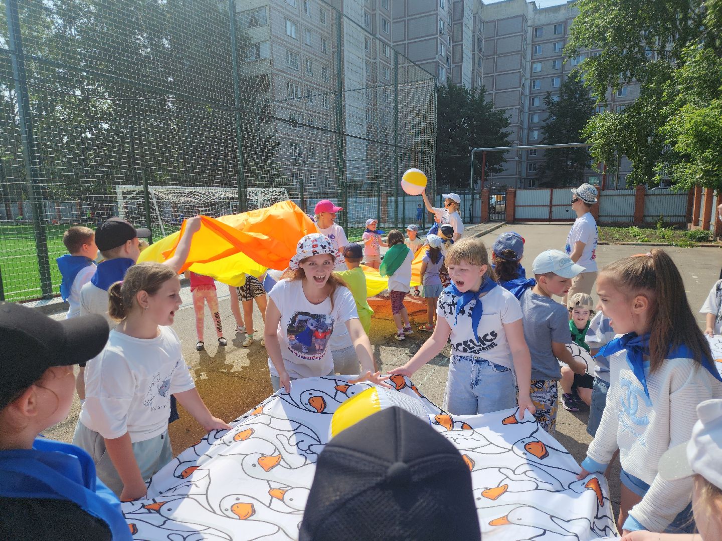 серпухов, подмосковье, детский лагерь, аниматор, ростовые куклы, каникулы, лагерь в школе,