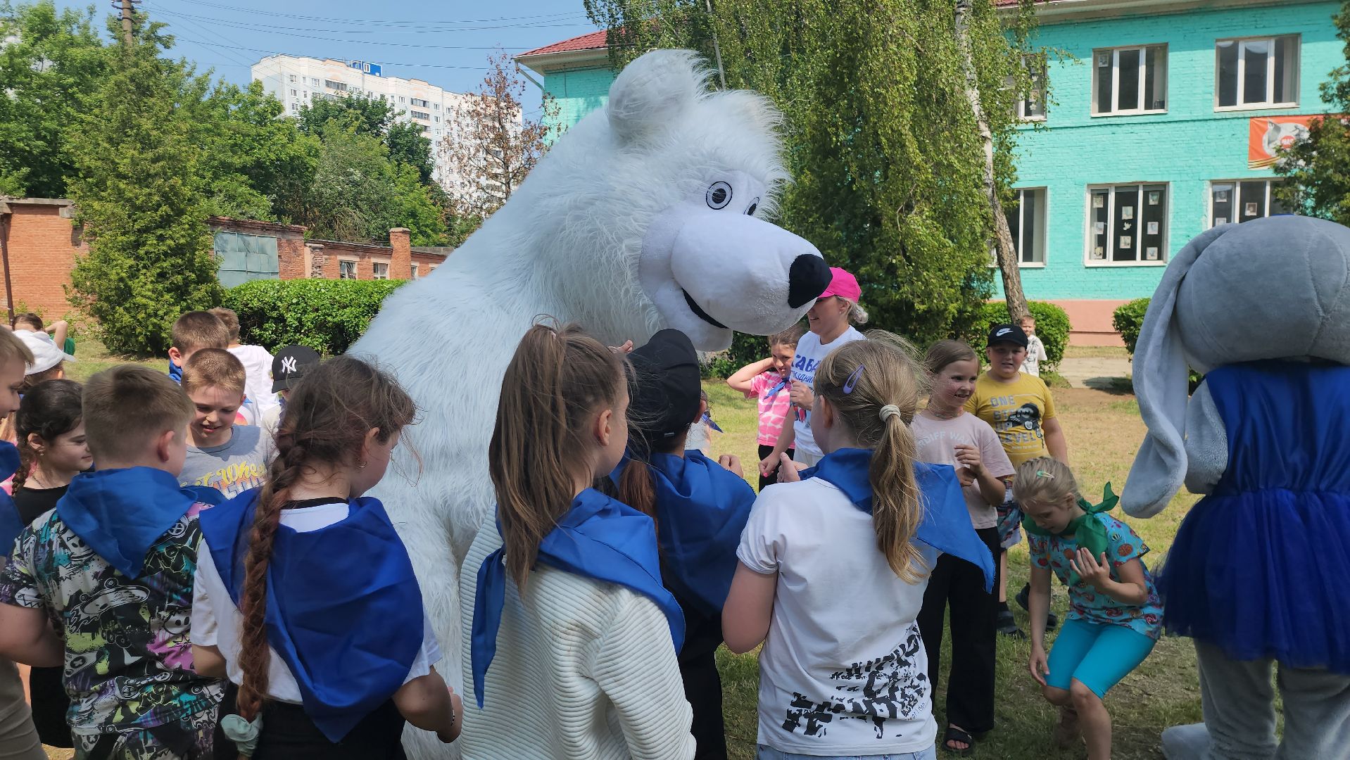 серпухов, подмосковье, детский лагерь, аниматор, ростовые куклы, каникулы, лагерь в школе,