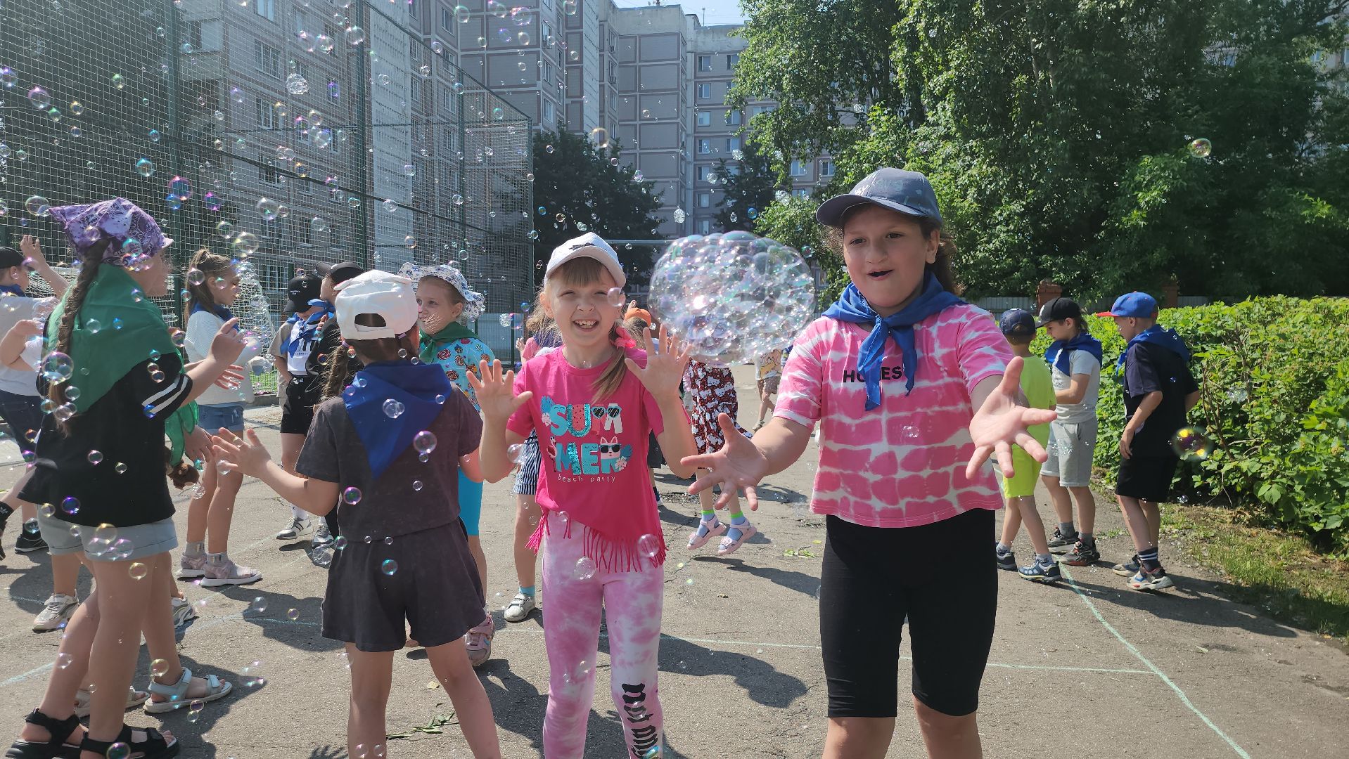 серпухов, подмосковье, детский лагерь, аниматор, ростовые куклы, каникулы, лагерь в школе,