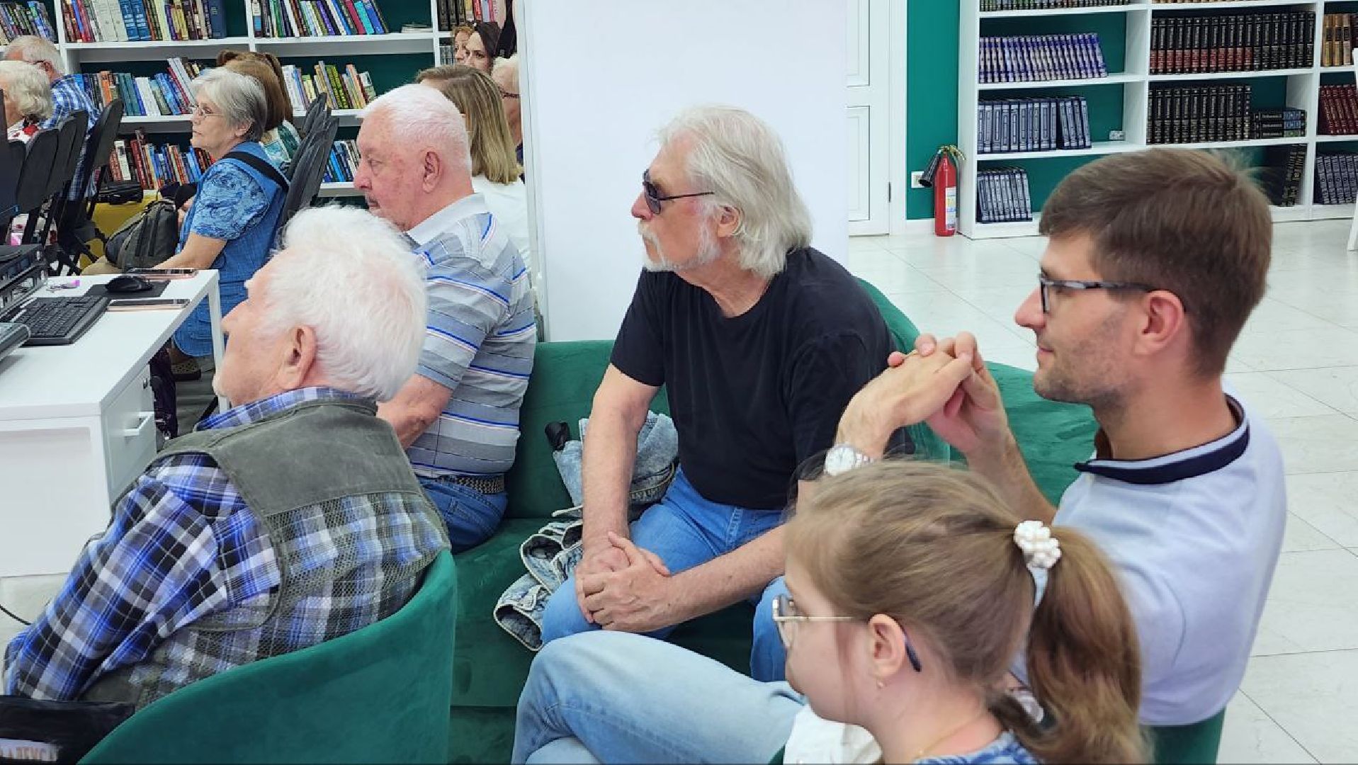 Дмитров, Центральная библиотека, Писатель Евгений Курочкин, 80-летие Победы, Перемиловская высота,