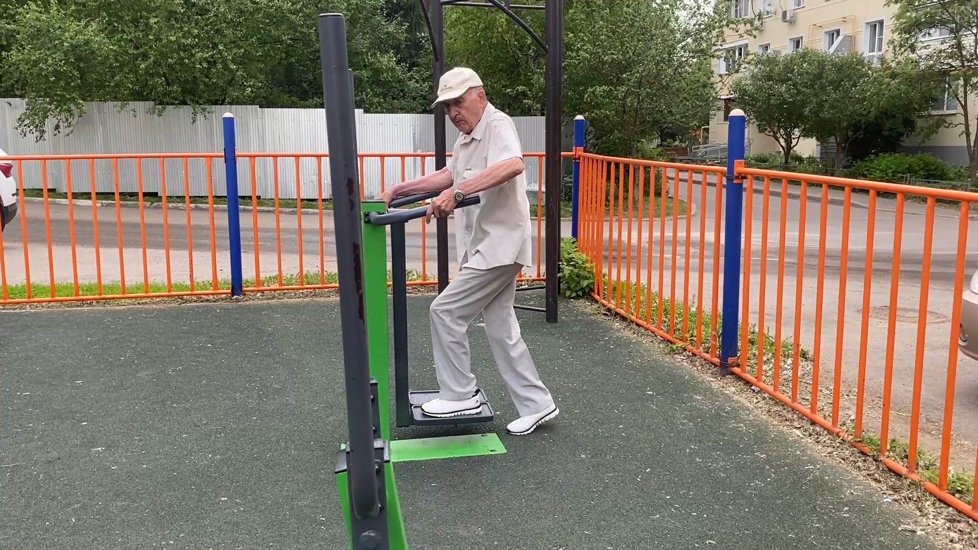 спорт во власихе, спортивная площадка, теннисный стол, баскетбольная площадка, спортплощадка власиха,