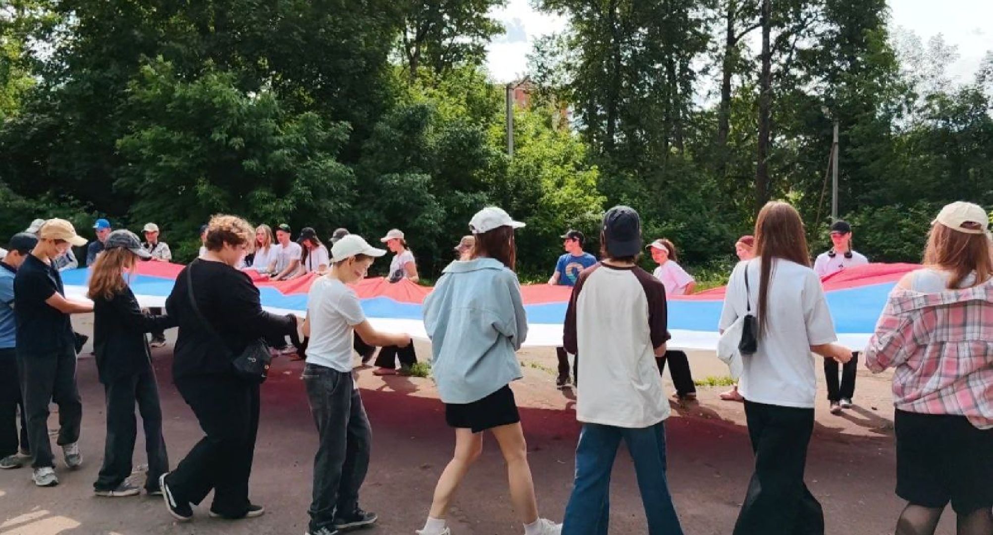 флешмоб, акция, день россии,  волонтеры, молодежь,