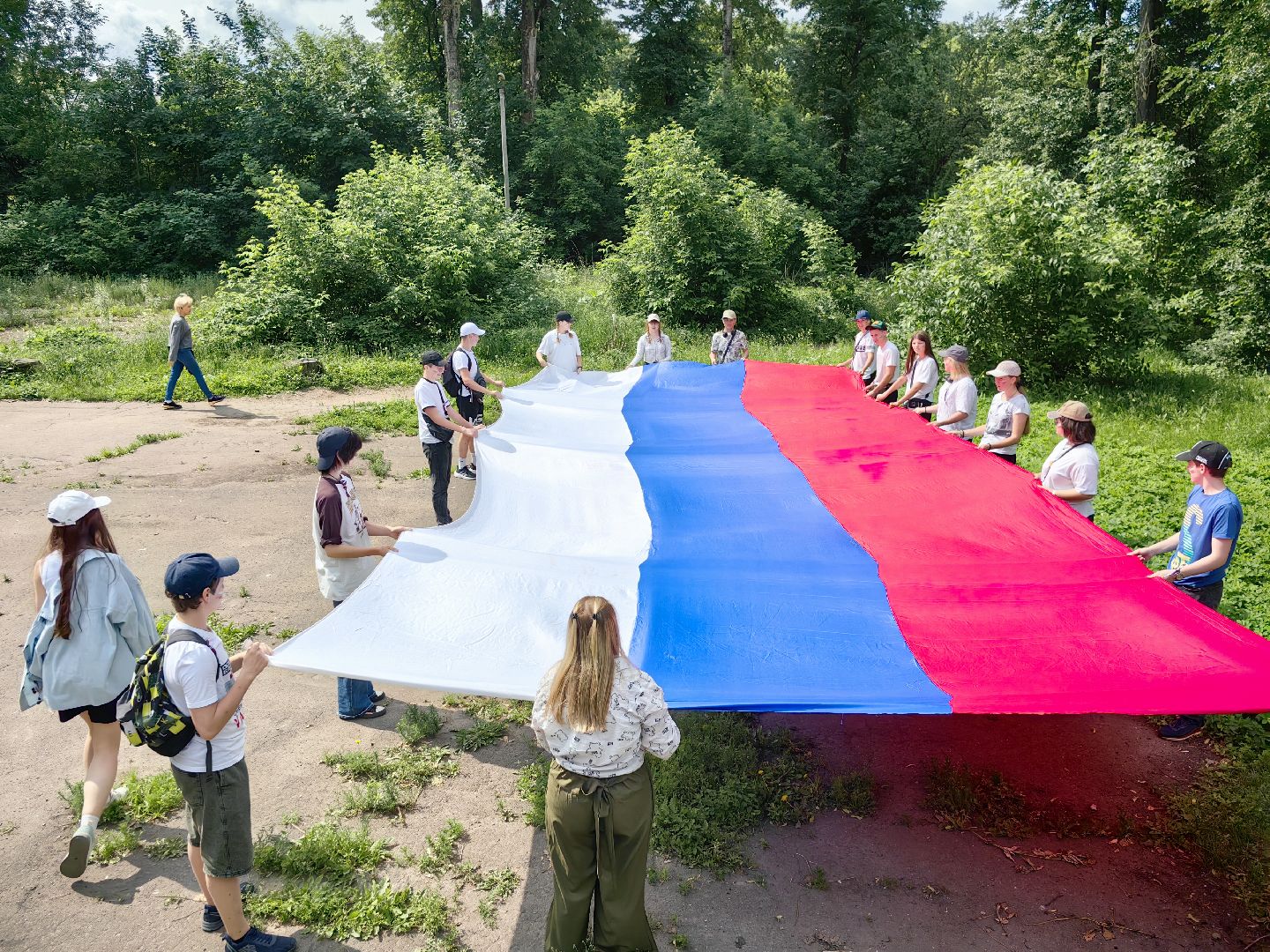 флешмоб, акция, день россии,  волонтеры, молодежь,