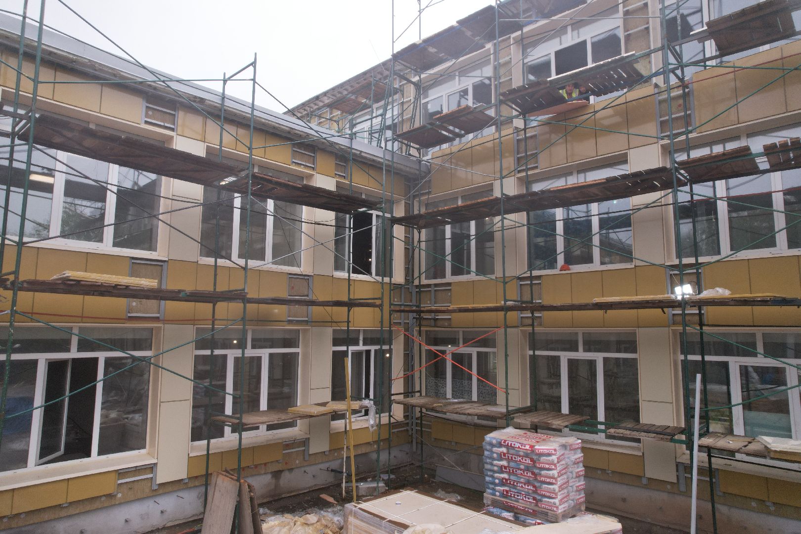 видео с коптера, школа содружество высоковск,