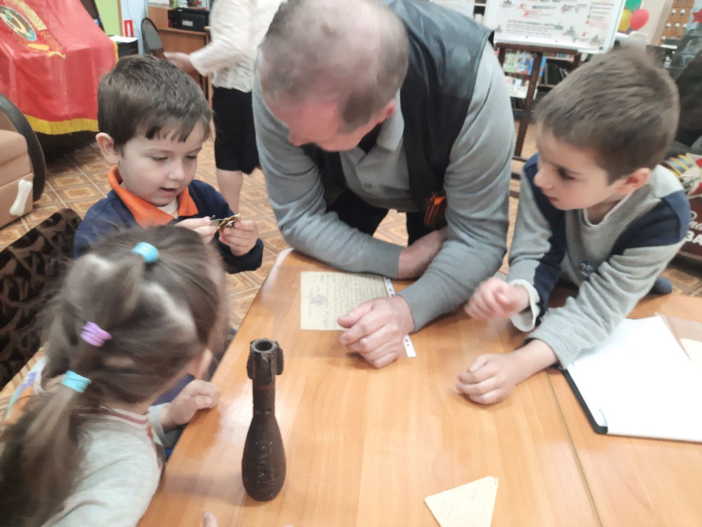 Детская библиотека, Шатура, урок мужества