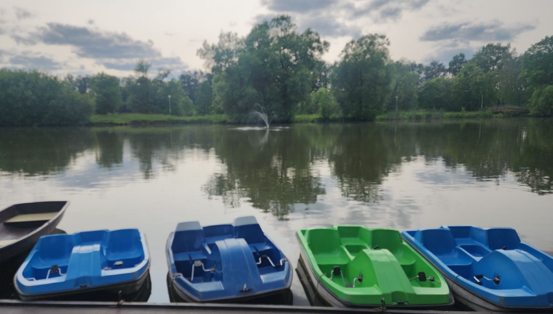 Туризм , Отдых на природе , Общество ,