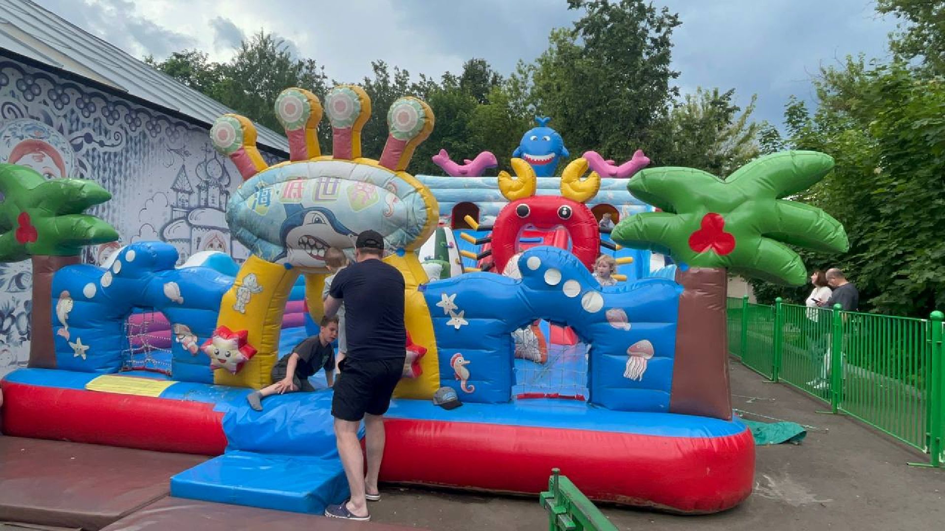 Истра, парк аттракционов, дети,