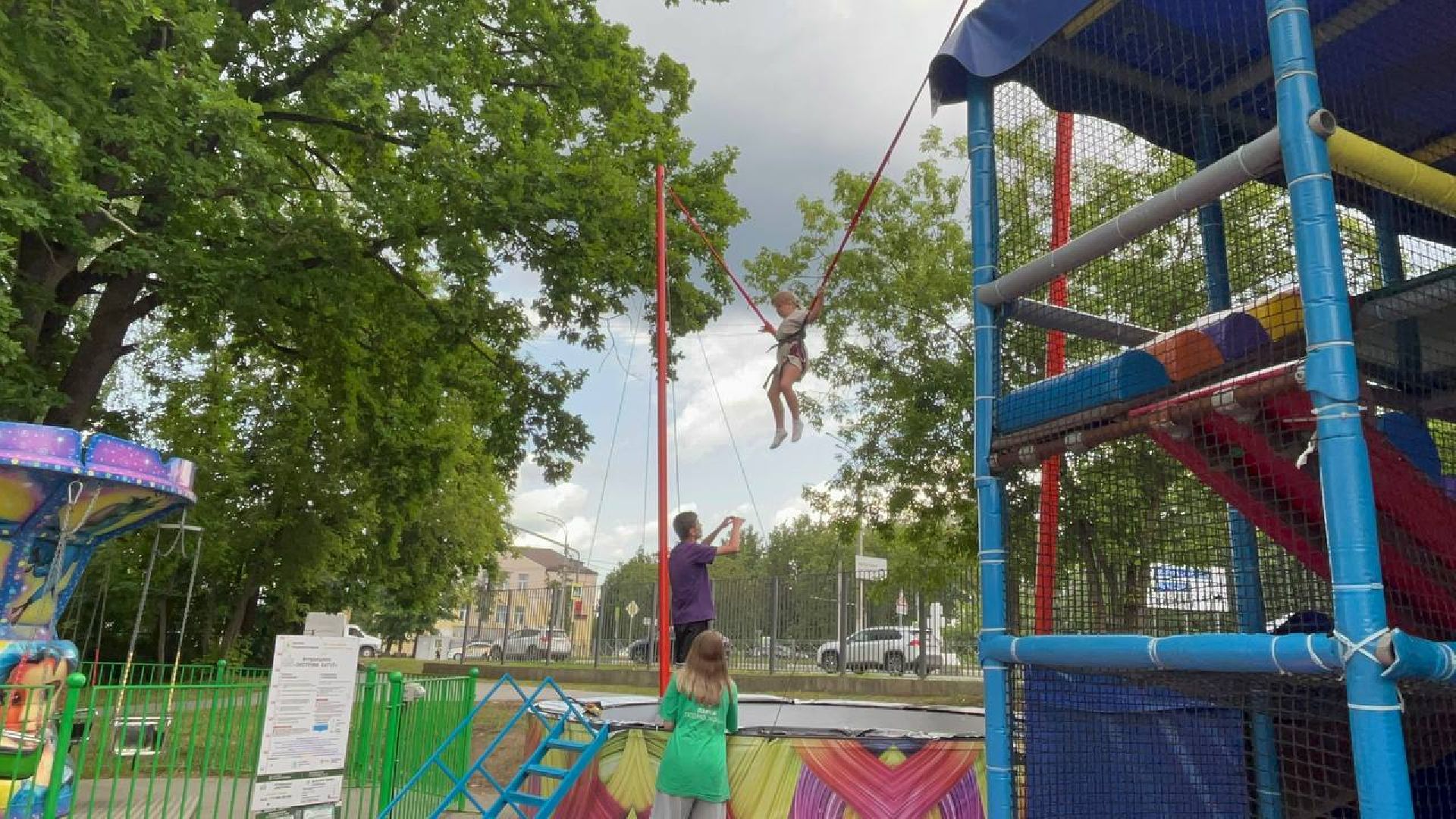 Истра, парк аттракционов, дети,