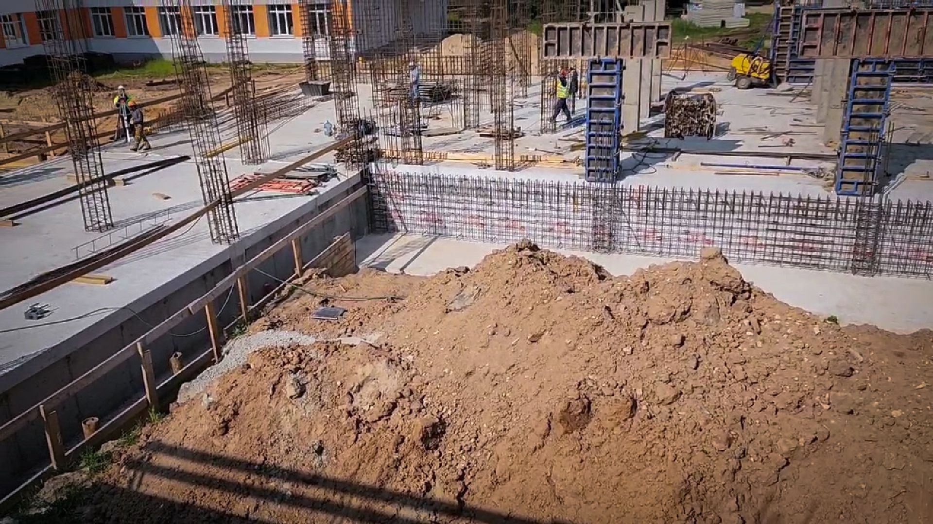 бронницы , строительство пристройки к лицею , новый корпус лицея в бронницах,