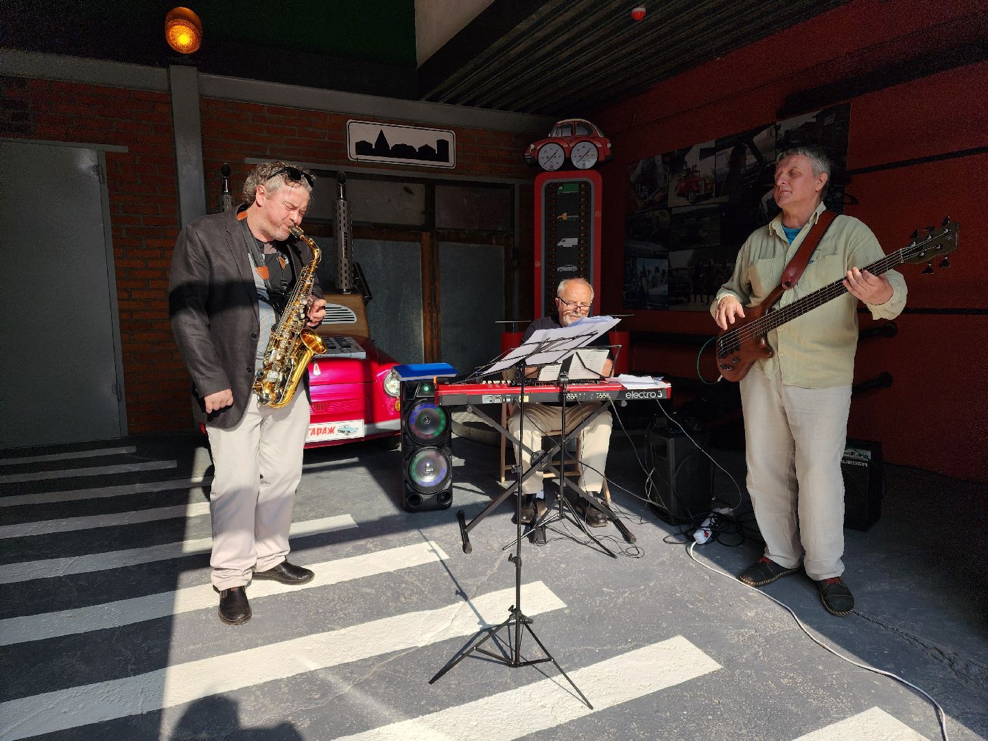 сергиев посад, музей ретрогараж, сергиево-посадский музейный комплекс,  семен жильцов, ушастый запорожец, советское кино,