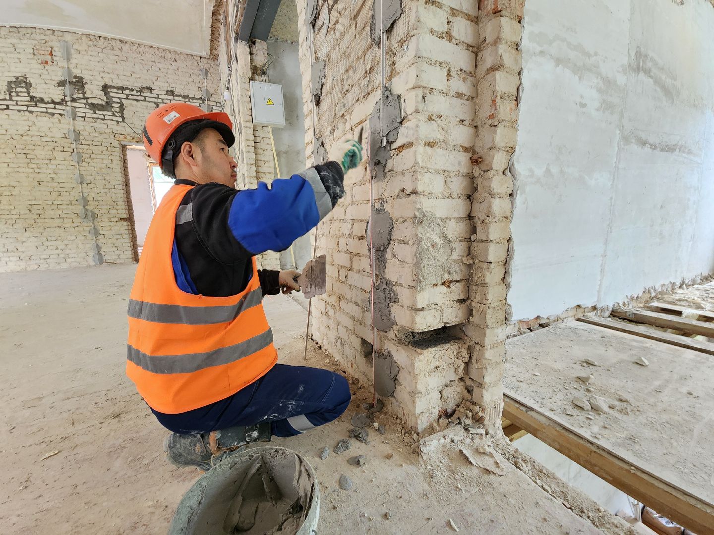 чехов, улица чехова, центр детского творчества, капитальный ремонт, реконструкция, обновление, внутренняя отделка, выравнивание стен, оштукатуривание стен, трассировка стен, демонтажные работы, фасадные и кровельные работы,замена инженерных сетей, госпрограмма московской области,