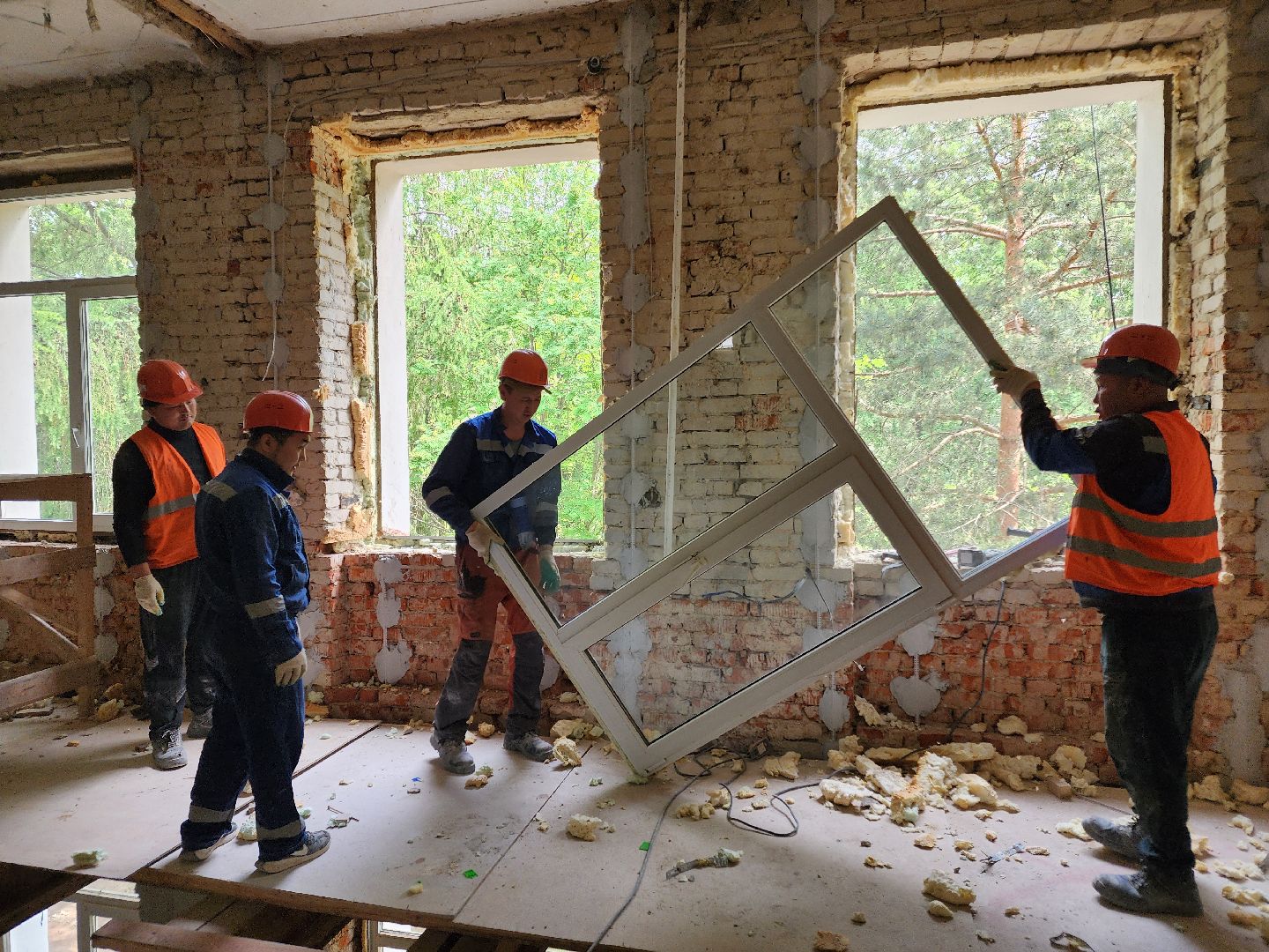 чехов, улица чехова, центр детского творчества, капитальный ремонт, реконструкция, обновление, внутренняя отделка, выравнивание стен, оштукатуривание стен, трассировка стен, демонтажные работы, фасадные и кровельные работы,замена инженерных сетей, госпрограмма московской области,