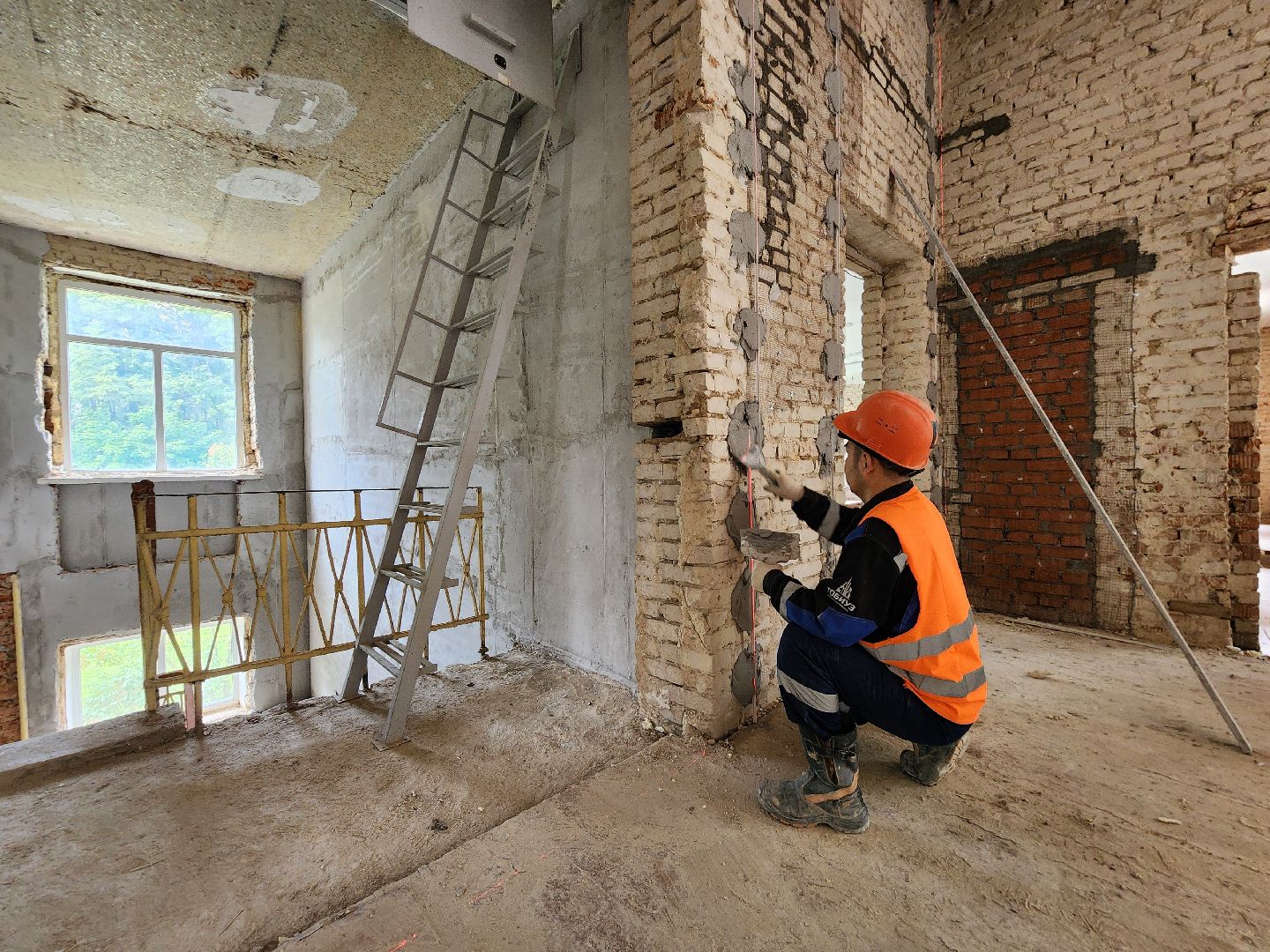 чехов, улица чехова, центр детского творчества, капитальный ремонт, реконструкция, обновление, внутренняя отделка, выравнивание стен, оштукатуривание стен, трассировка стен, демонтажные работы, фасадные и кровельные работы,замена инженерных сетей, госпрограмма московской области,