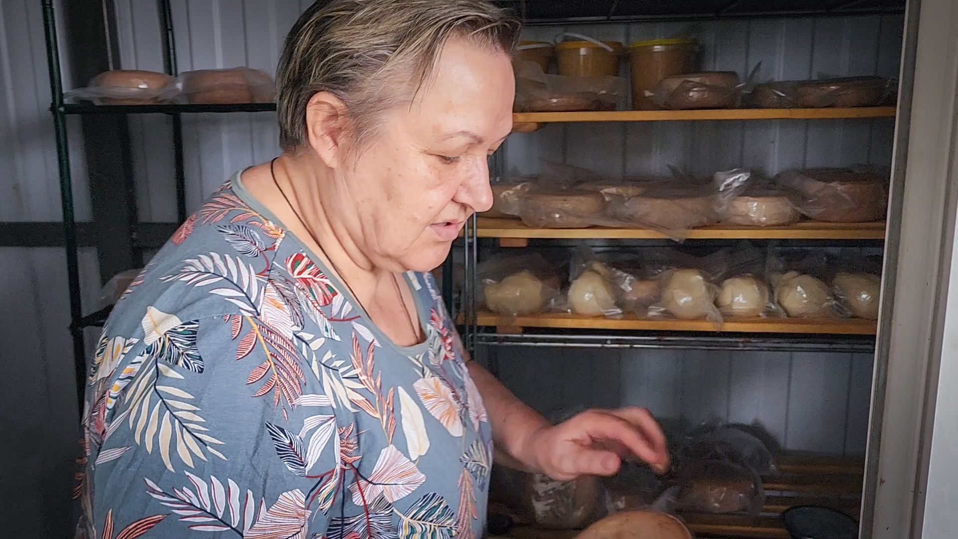 сыры из козьего молока, сыры ручной работы , экоферма Сотенка , раменский округ,