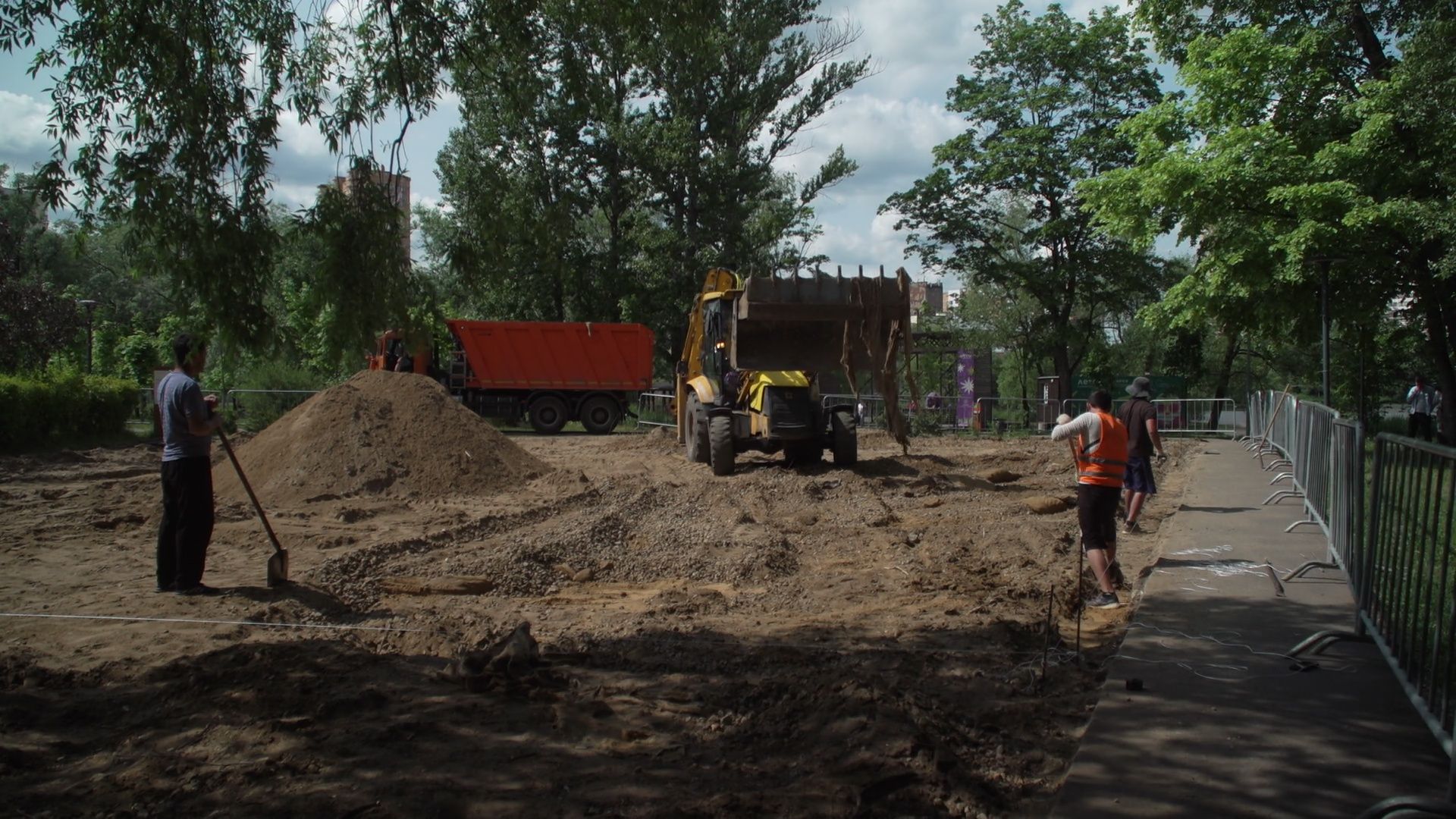 Реутов, парк, фабричный пруд, площадка для детей,