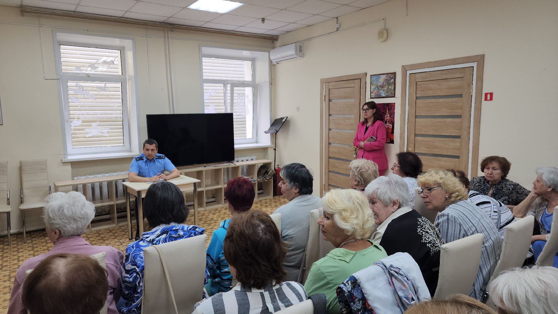 пушкино, мошенничество, прокуратура, прокурор, лекция, центр социального обслуживания, интернет, телефонное мошенничество,защита персональных данных,вертикалки,