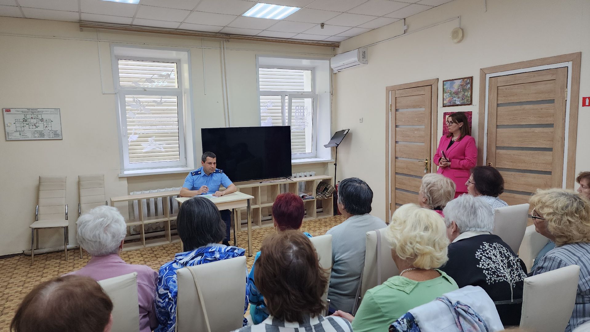 пушкино, мошенничество, прокуратура, прокурор, лекция, центр социального обслуживания, интернет, телефонное мошенничество,защита персональных данных,вертикалки,