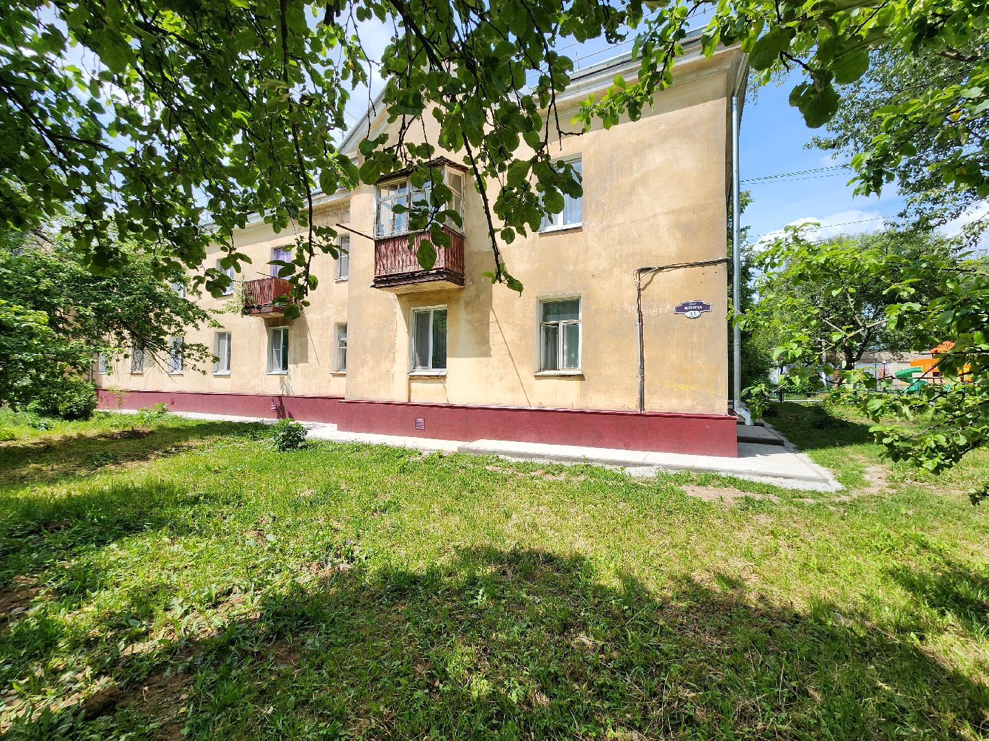 чехов,  улица ильича 33, жилой дом, капитальный ремонт фундамента, капремонт отмостки и цоколя, укрепление и усиление фундамента, реконструкция, обновление, инженерные сети, благоустройство двора, фонд капитального ремонта московской области,