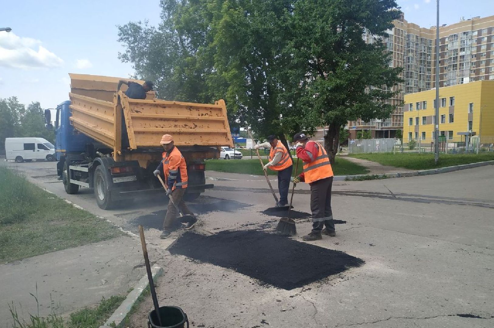 ивантеевка, вертикалки, ямочный ремонт, внутриквартальная дорога, проезд, ямы на дорогах, коммунальная служба,