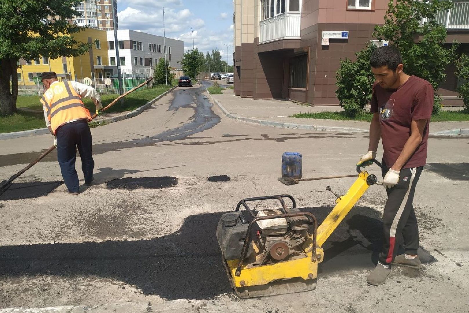 ивантеевка, вертикалки, ямочный ремонт, внутриквартальная дорога, проезд, ямы на дорогах, коммунальная служба,