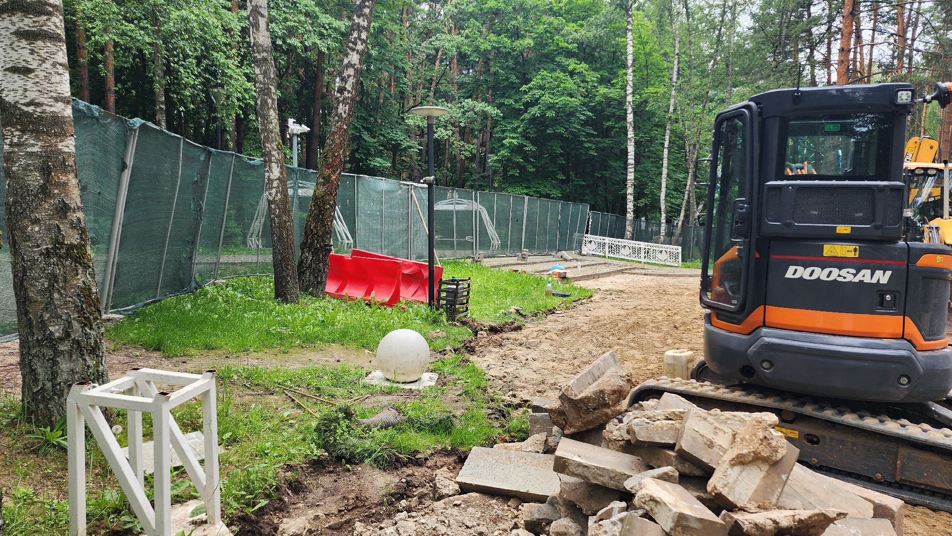 строительство, демонтаж, зона отдыха, место отыха, парк, парк елочки, домодедово,  благоустройство,