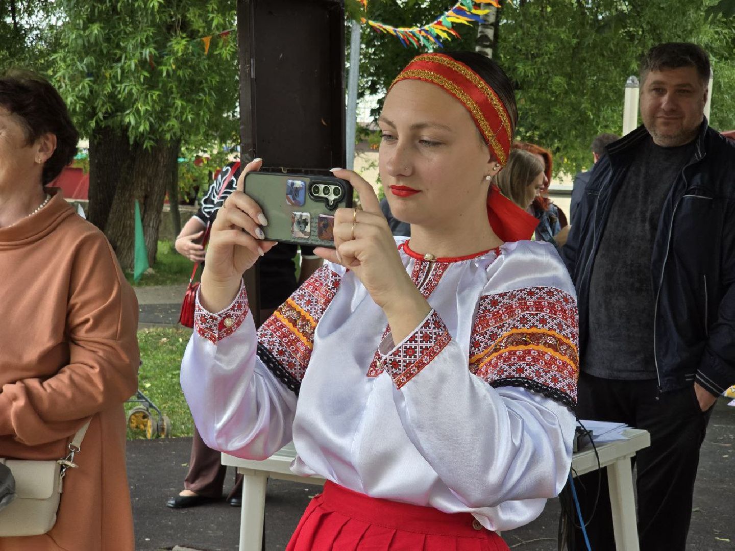 можайск, можайский муниципальный округ, подмосковье, день россии, праздник, флешмоб, авторские песни,