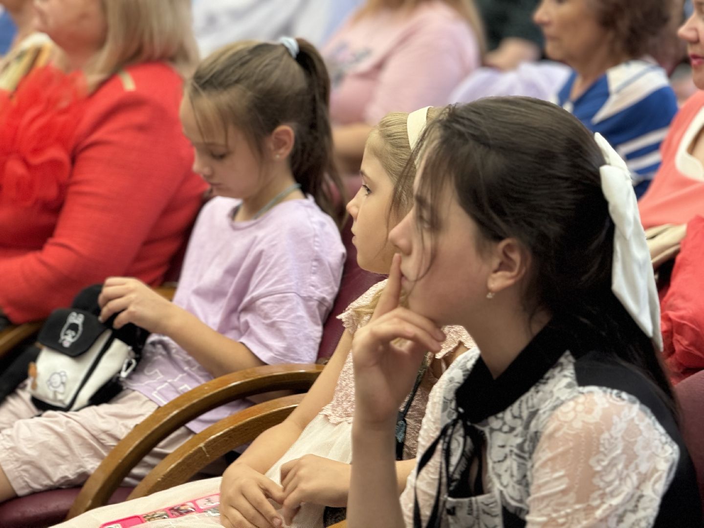 презентация книги, ленинский городской округ,  писатель алексей плотников , библиотека видного,