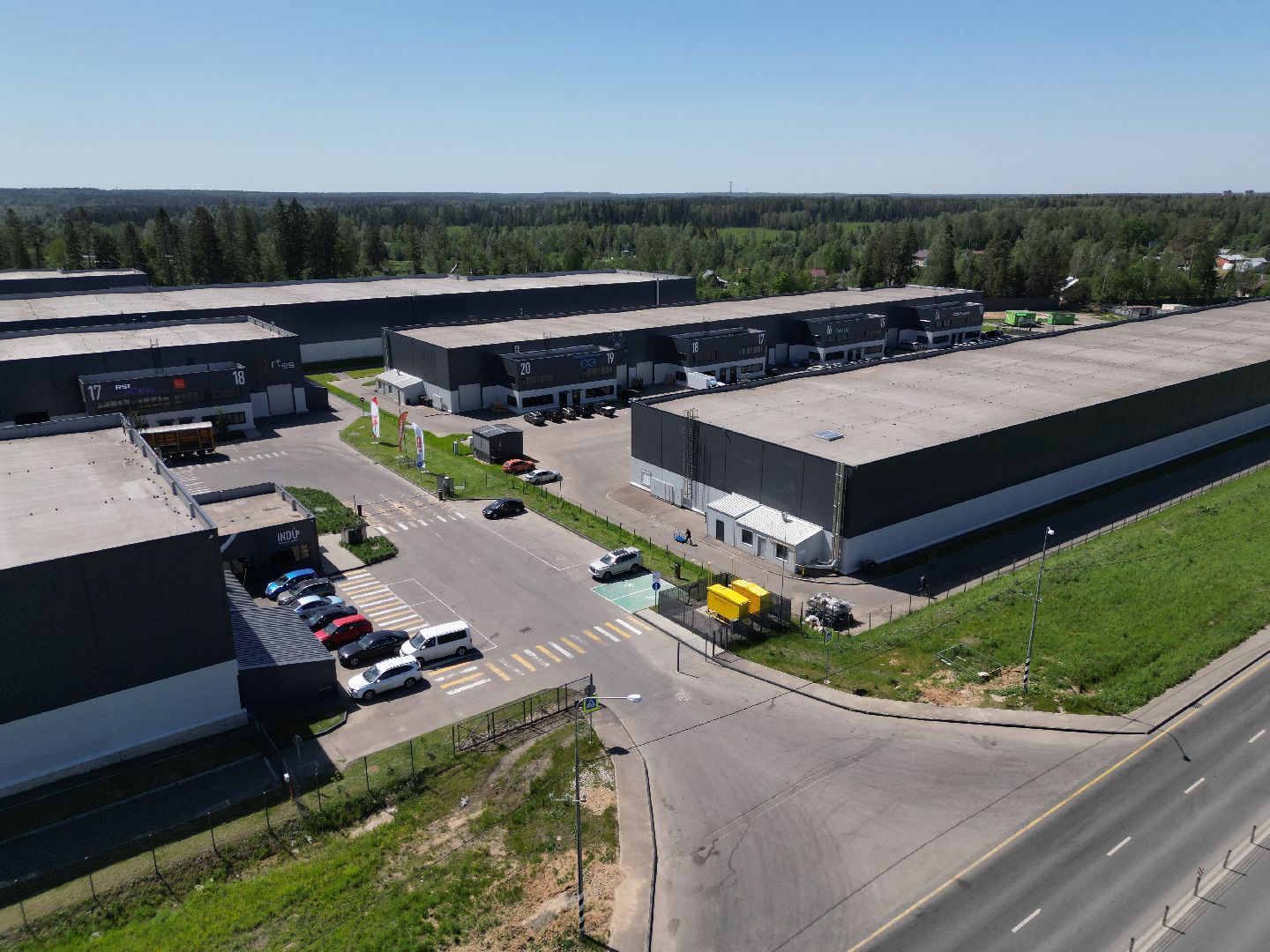 видео с коптера, промышленный коворкинг,  индустриальный парк