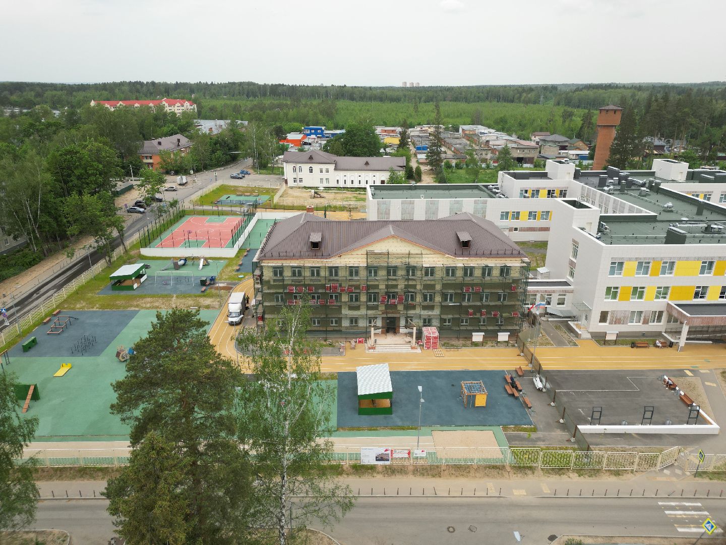 видео с коптера, школа в поварово, школа в солнечногорске,