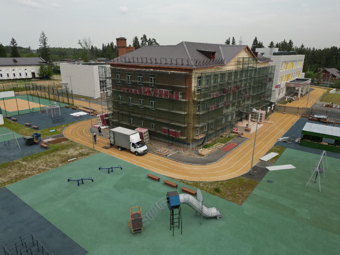 видео с коптера, школа в поварово, школа в солнечногорске,