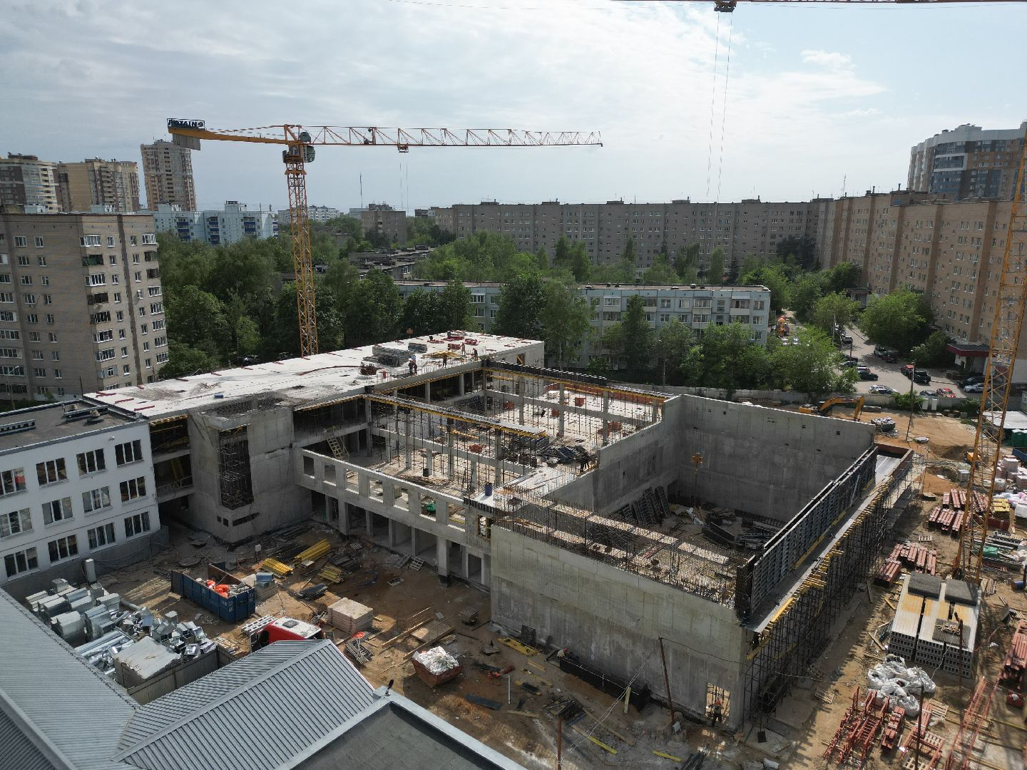 видео с коптера, гимназия 6 в солнечногорске,