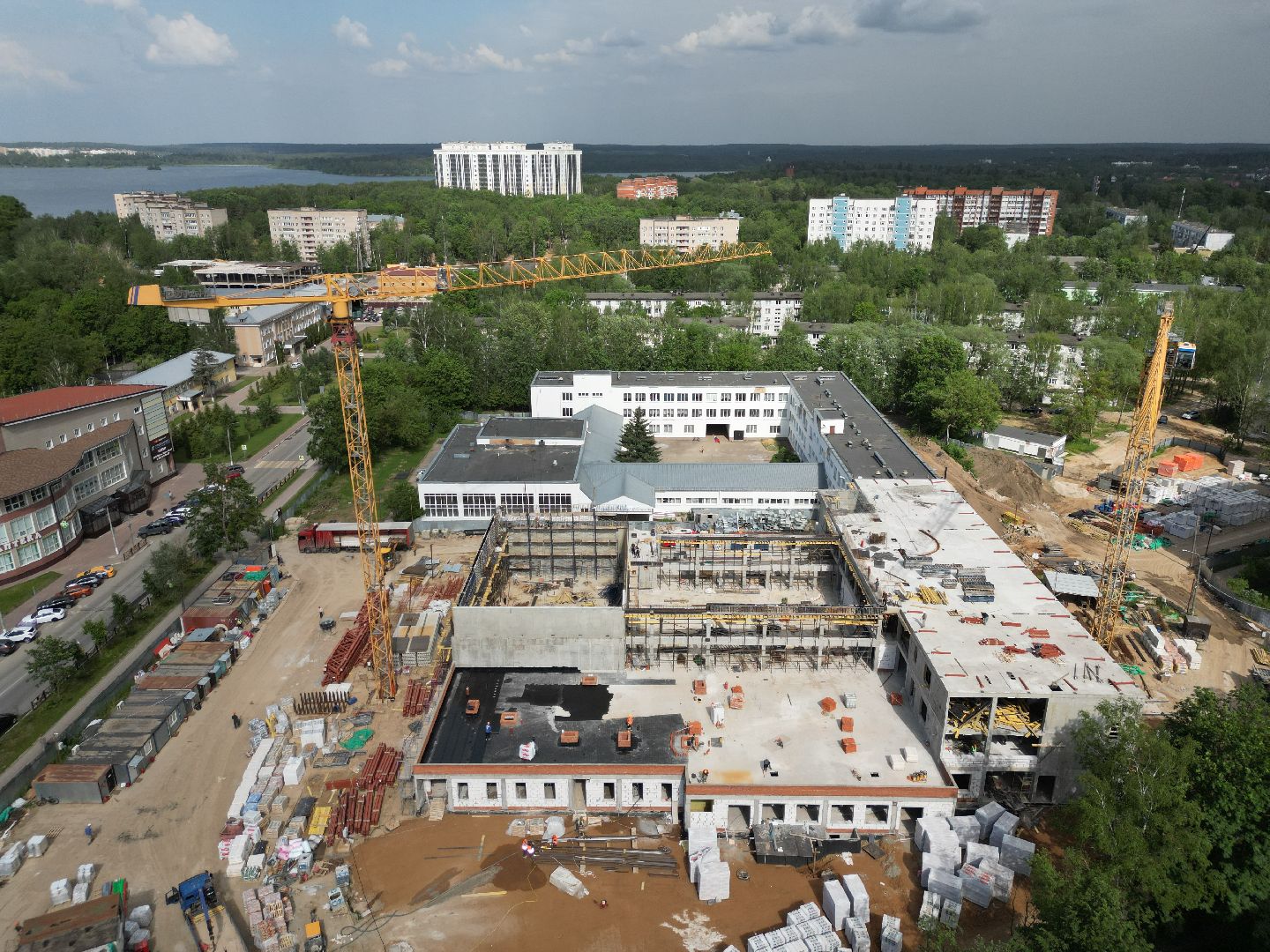 видео с коптера, гимназия 6 в солнечногорске,