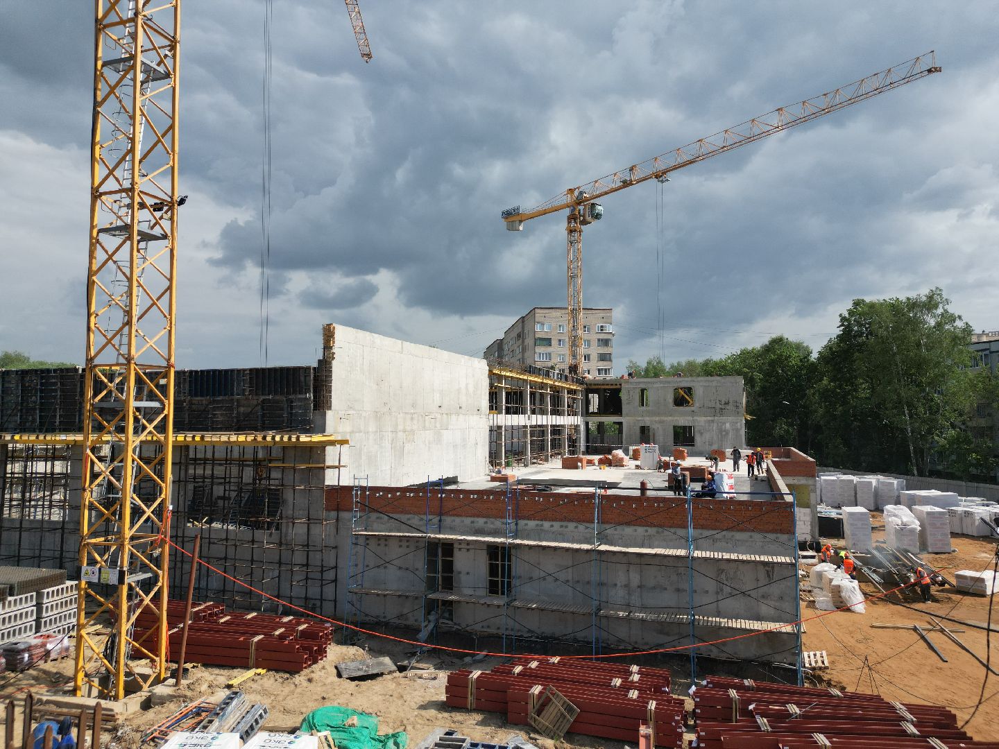 видео с коптера, гимназия 6 в солнечногорске,