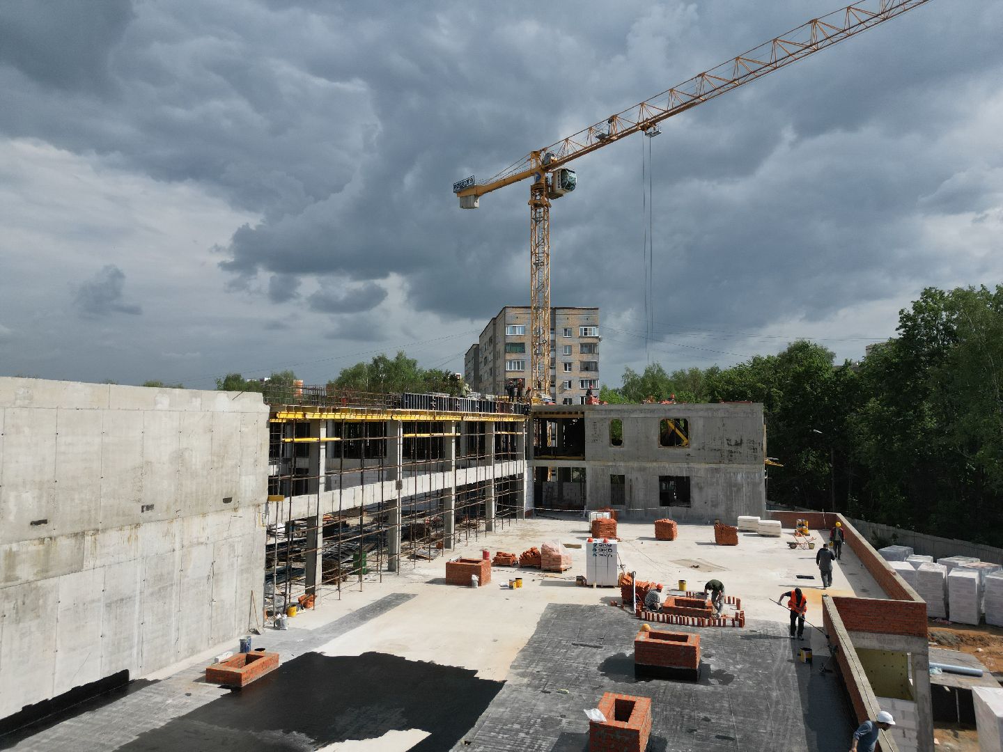 видео с коптера, гимназия 6 в солнечногорске,