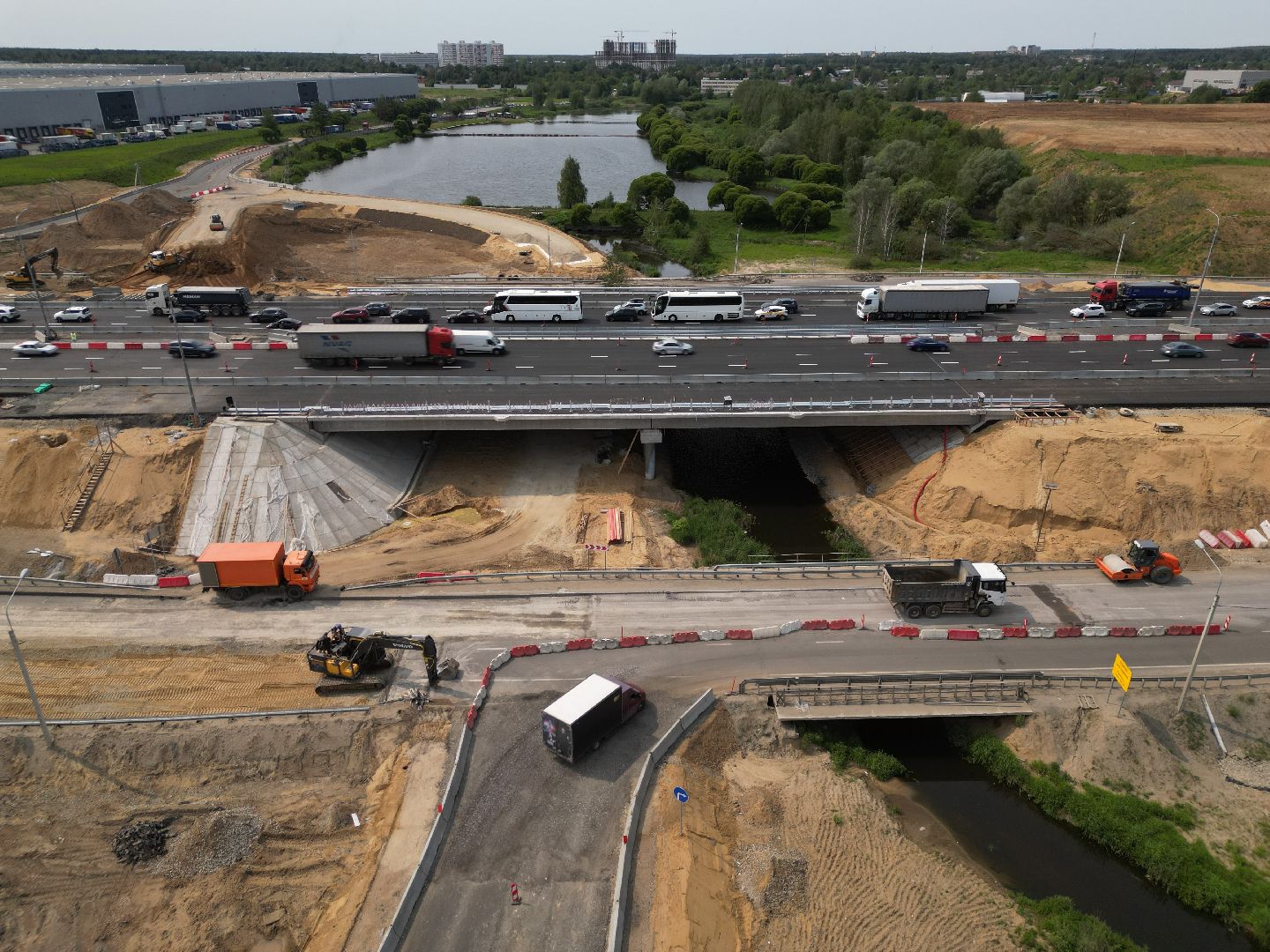 видео с коптера, мост через реку Скалба , м-8 холмогоры, дороги подмосковья,