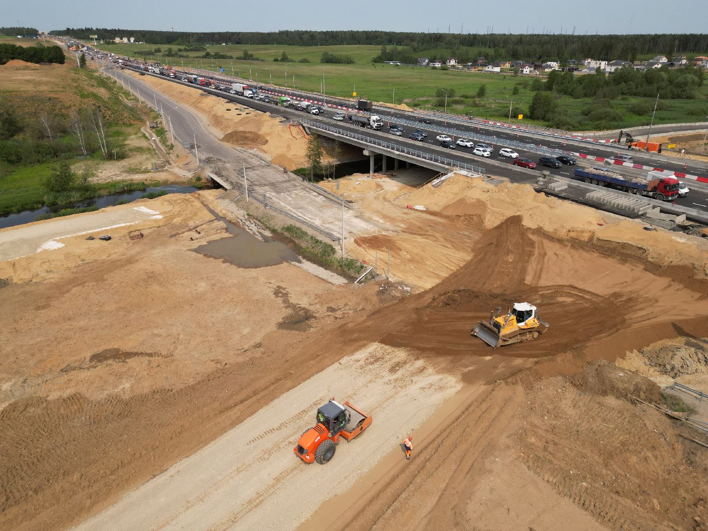 видео с коптера, мост через реку Скалба , м-8 холмогоры, дороги подмосковья,