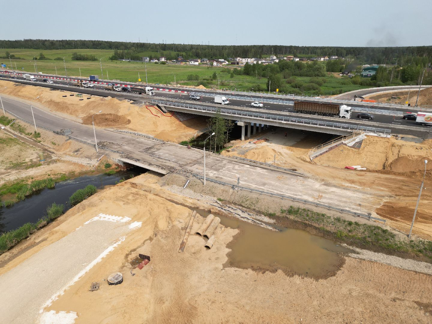 видео с коптера, мост через реку Скалба , м-8 холмогоры, дороги подмосковья,