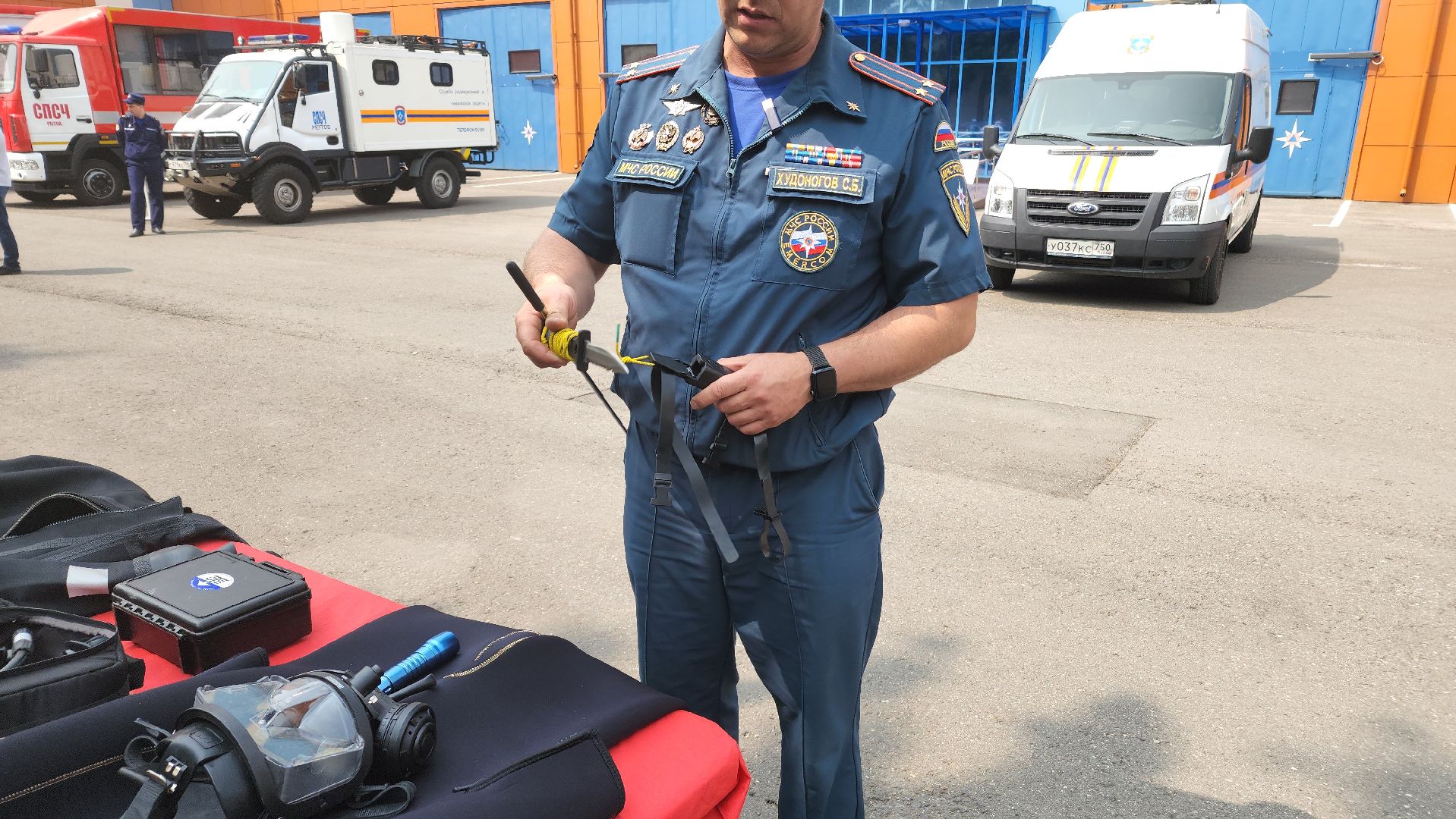 реутов, мчс, оборудование, водолазы, гидрокостюм, дыхательная система,