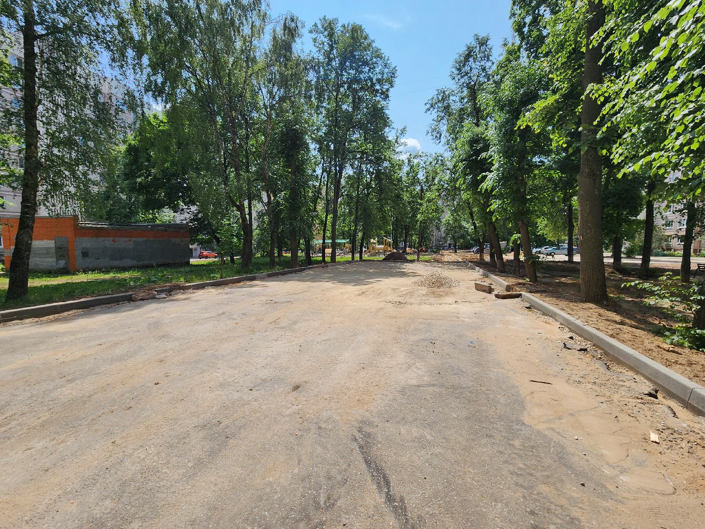 чехов, улица дружбы, комплексное благоустройство двора, парковки, автостоянки, детские и спортивные площадки, проезды, зоны отдыха, пешеходные дорожки, госпрограмма московской области, формирование комфортной городской среды,