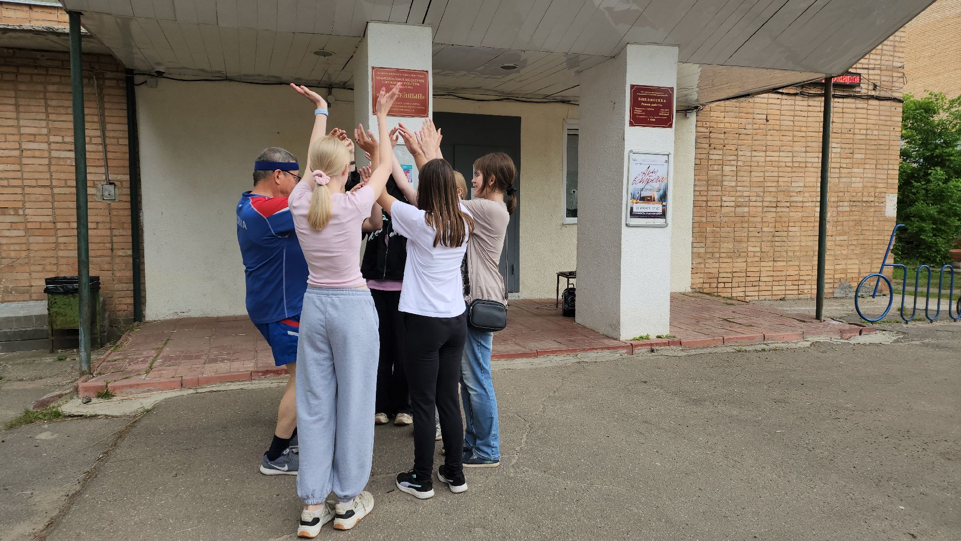 софрино, пушкинский округ, день россии, флешмоб, аквагрим, дети, родители, танцы, песни, флаг россии, патриотизм,