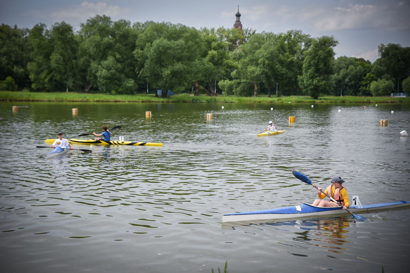 бронницы, день россии 2025, соревнования на байдарках и каноэ , дети,