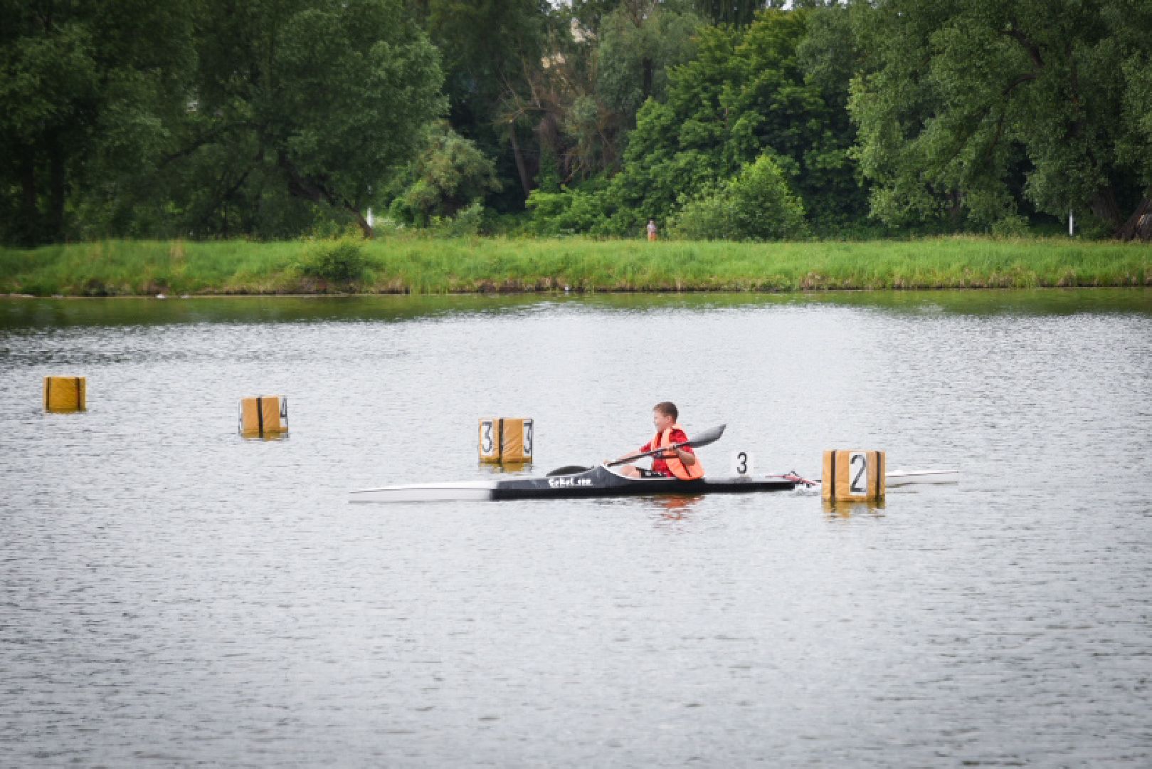 бронницы, день россии 2025, соревнования на байдарках и каноэ , дети,