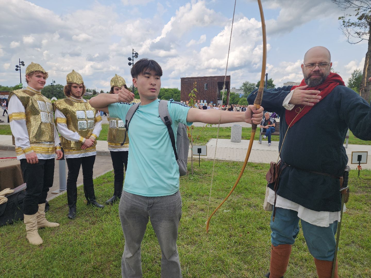 день россии 2025, орехово-зуево, стрельба из лука, парки подмосковья,