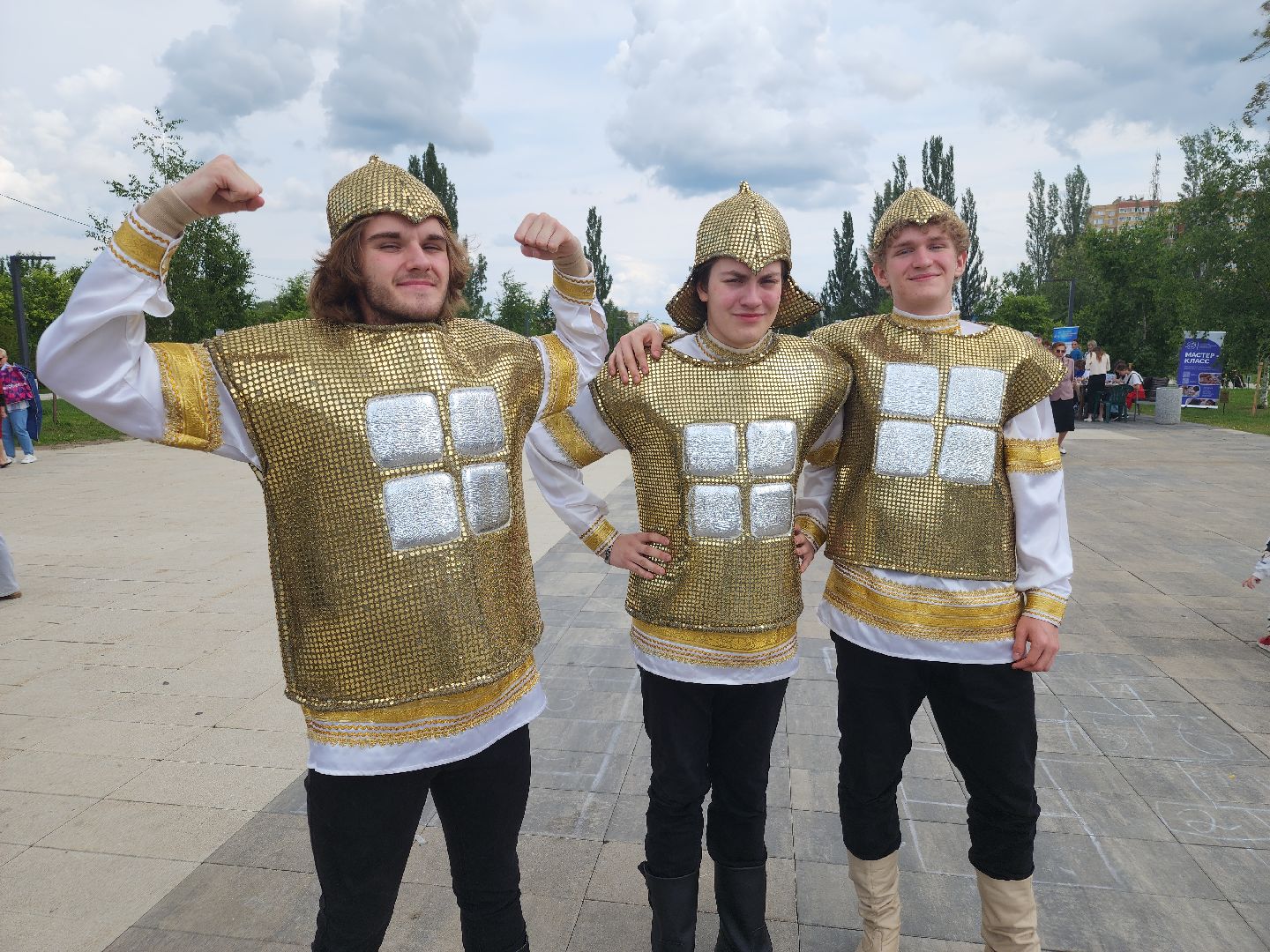 день россии 2025, орехово-зуево, стрельба из лука, парки подмосковья,