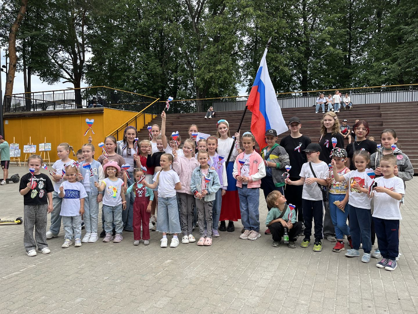 наро-фоминск , центральный парк наро-фоминска, день России, Россия -это мы ,