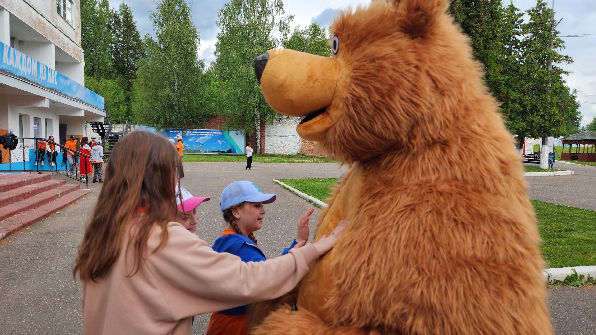 волоколамск, медведь, день россии,