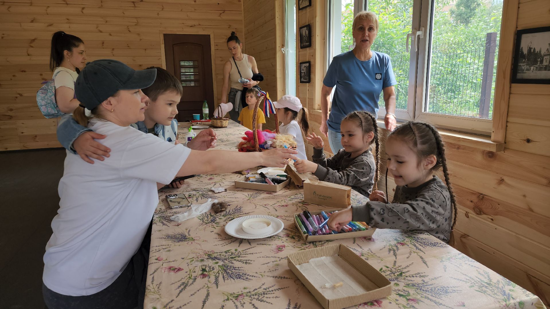 день россии, мастер-класс, экопарк, дети, триколор, флаг россии, вертикалки,